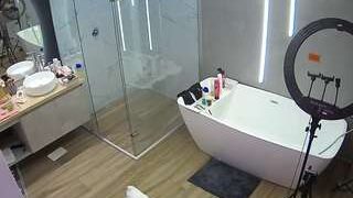 voyeurcam-casa-salsa-bathroom-2