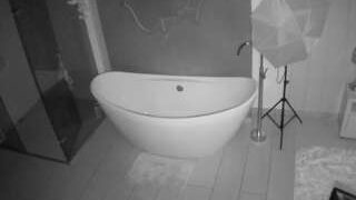 voyeurcam-casa-salsa-bathroom-5