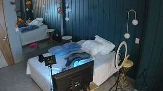 voyeurcam-casa-salsa-bedroom-2