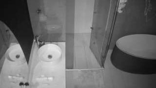 voyeurcam-casa-salsa-bathroom-6