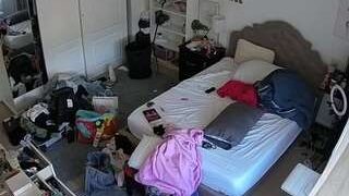 voyeurcam-hornyhostel-02