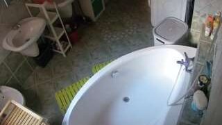 voyeurcam-julmodels-bath-1st-1