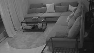 voyeurcam-julmodels-living-1